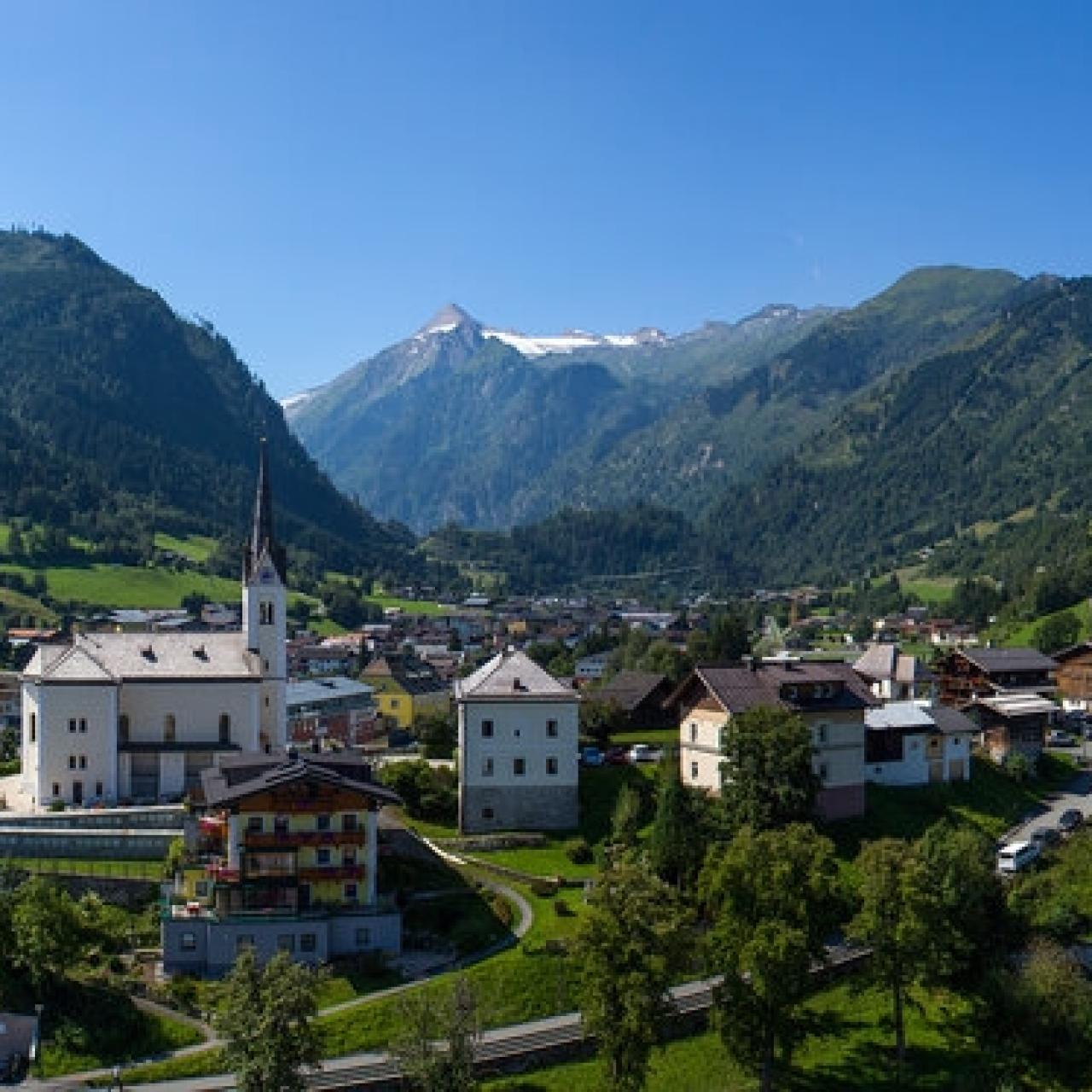 Kaprun Ort Sommer